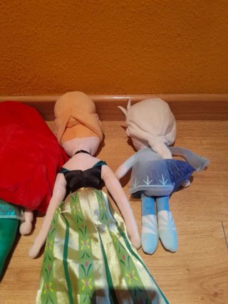 Peluches Princesas Disney: Ariel, Anna, Elsa