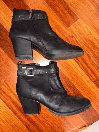 Botines Mustang Negros Tacon