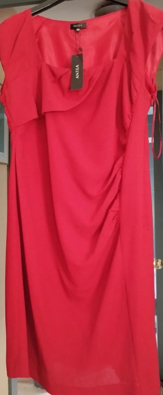 Vestido rojo NUEVO de cóctel midi drapeado en crep