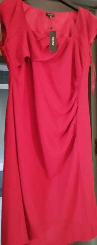 Vestido rojo NUEVO de cóctel midi drapeado en crep