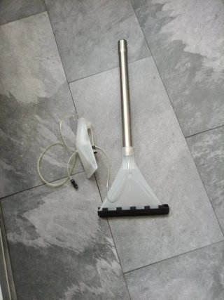 Aspiradora Clatronic BSS 1309 sin usar
