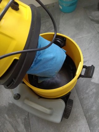 Aspiradora Clatronic BSS 1309 sin usar
