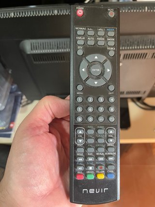 Televisión Nevir 19 Negra