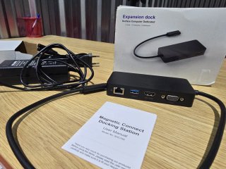 Base di connessione Surface Dock 2 HDMI VGA