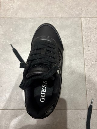 Zapatillas Guess Hansini Negras