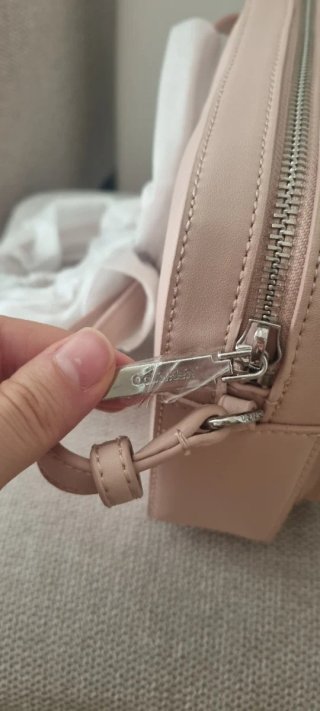 Calvin Klein Tracolla Re-Lock Camera Bag Rosa