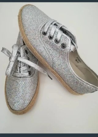 Zapatillas plateadas con esparto Talla 36