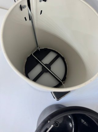 Piccolo cestino IKEA con pedale, bianco, poco usato