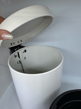 Piccolo cestino IKEA con pedale, bianco, poco usato