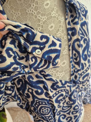 Blusa Zara Estampada Azul y Beige
