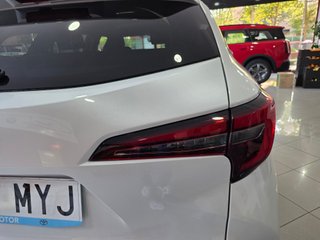 Toyota Corolla 200H Style Touring Sport