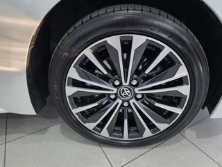 Toyota Corolla 200H Style Touring Sport