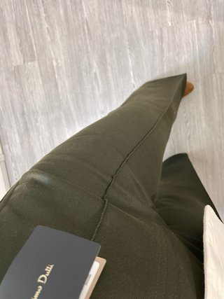 Pantalones verde oliva nuevo con etiqueta