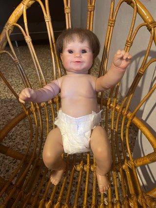 Muñeca bebé realista