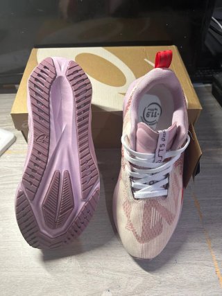 Asics Novablast 5 Talla 39 Rosa/Rojo