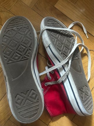 Converse Rojas Talla 42