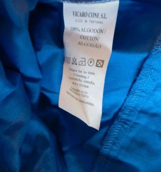 Vestido azul con volantes