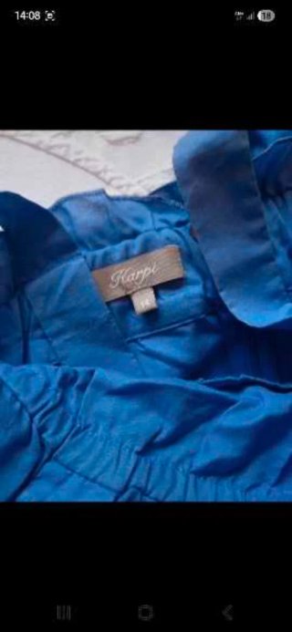 Vestido azul con volantes