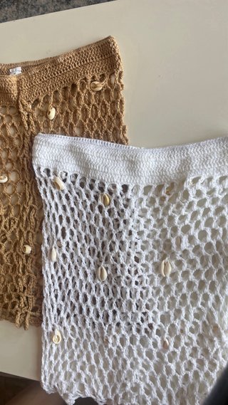 Falda de crochet con conchas blanca beige