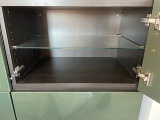 Balda de vidrio Besta Ikea