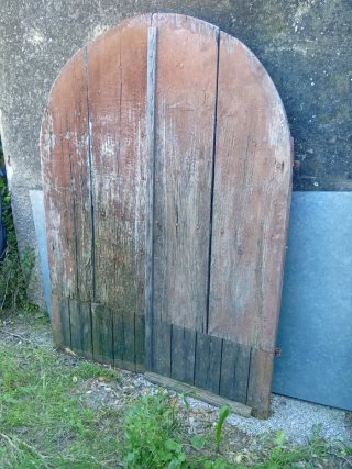 Puerta madera vintage curva