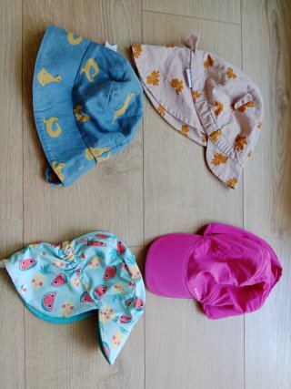 Lote 4 gorritos bebé verano 6-12 meses