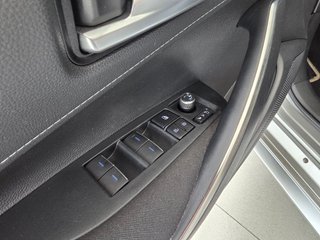 Toyota Corolla 1.8 125H ACTIVE TECH E-CVT TOU SPORT