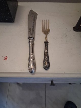 Posate per pesce set la forchetta ha il punzone no