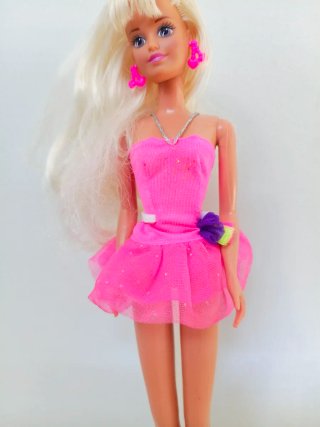 Sindy I Love Make up 1994 #18425 con vestido rosa
