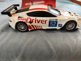 Scalextric Aston Martin DBR9 1:32