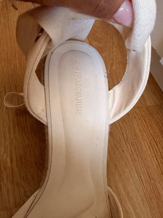 Cuñas Stradivarius Beige/Blanco