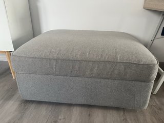 Puf Ikea Gris con Almacenaje