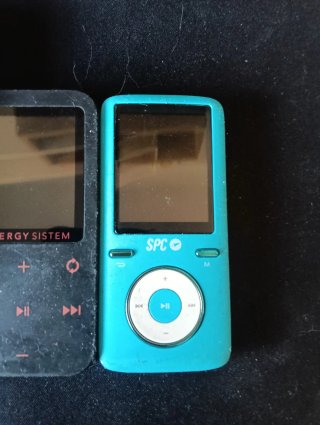 Conjunto de móviles y mp3