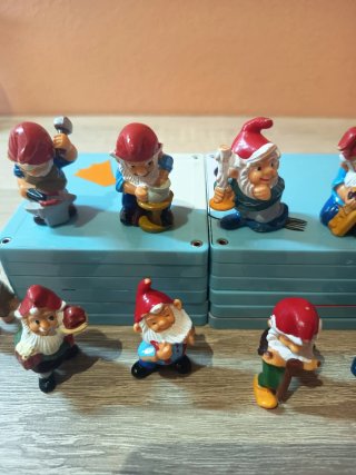 9 Figuras Gnomos Kinder Sorpresa Años 90