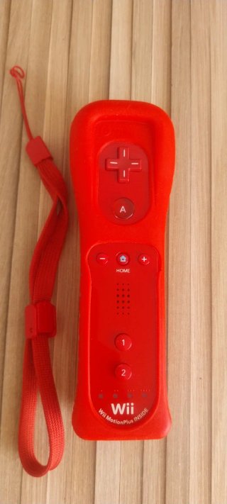 Mando Wii Rojo + Funda y Correa