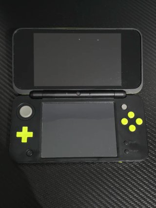 New Nintendo 2DS XL + 40 Juegos