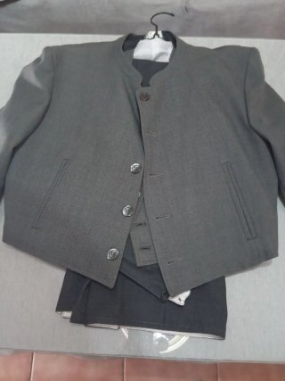 Traje de flamenco gris y negro