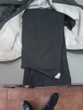 Traje de flamenco gris y negro