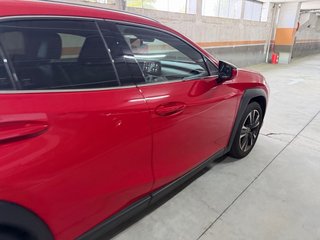Lexus UX 2023