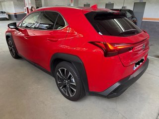 Lexus UX 2023