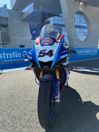 Yamaha R1 RN65 GYTR Moto de Circuito