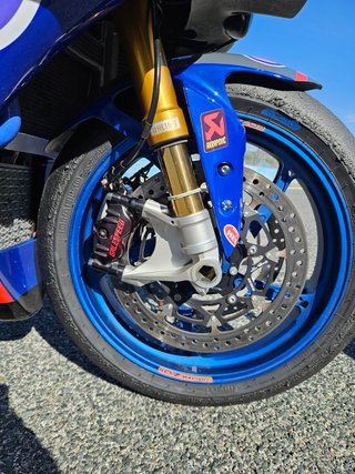 Yamaha R1 RN65 GYTR Moto de Circuito