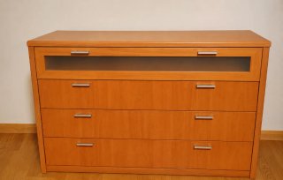 Dormitorio matri: cabecero+mesillas+cómoda+espejo