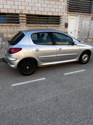 Peugeot 206 2004