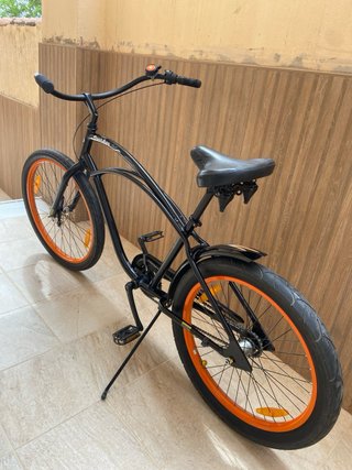 Bicicleta Beach Cruiser Electra Sparker.