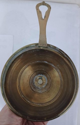 Palmatoria antigua bronce y portavelas hierro