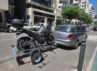 Remolque moto casi nuevo