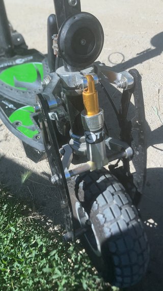 Patinete eléctrico con asiento