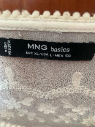 Blusa beige Mango bordada manga larga