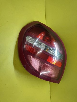 PILOTO TRASERO IZQUIERDO NISSAN ALMERA II N16